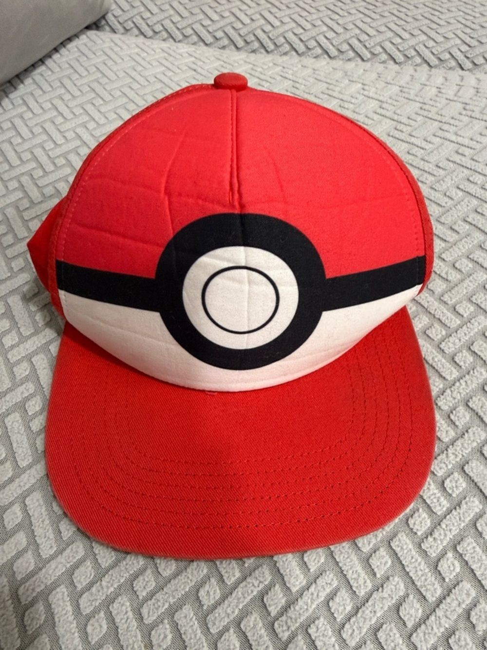 Pokemon Boys' Baseball Hat Snapback Cap Poke Ball Red White Youth Size